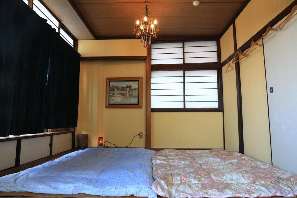 Вилла 完全貸切 熱海温泉ハウス-Atami Onsen House- Экстерьер фото